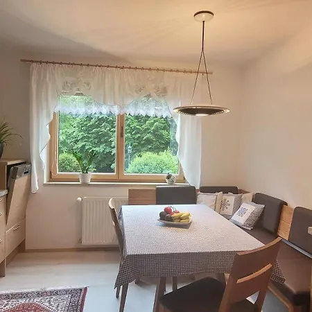 アパート Brzyski