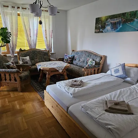 アパート Brzyski